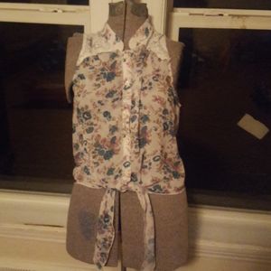 Vintage inspired, tie front flowered blouse.